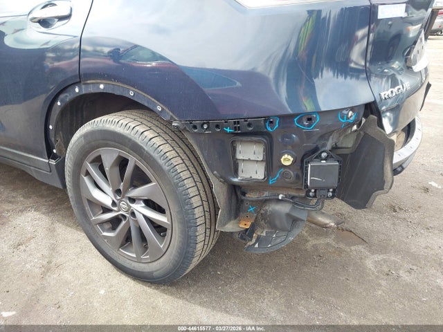 5N1AT2MVXGC915651 Nissan Rogue Sl