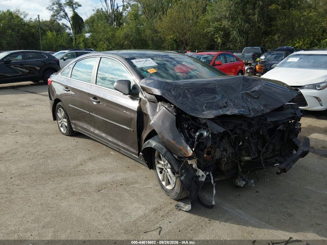 44615602 :رقم المزاد ، 5NPE24AF6FH208907 vin ، 2015 Hyundai Sonata Se مزاد بيع