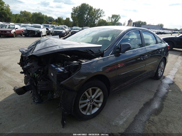 44615602 :رقم المزاد ، 5NPE24AF6FH208907 vin ، 2015 Hyundai Sonata Se مزاد بيع