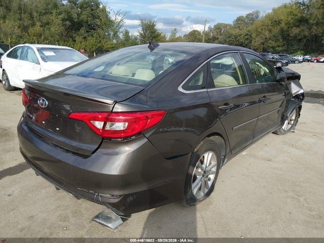 44615602 :رقم المزاد ، 5NPE24AF6FH208907 vin ، 2015 Hyundai Sonata Se مزاد بيع