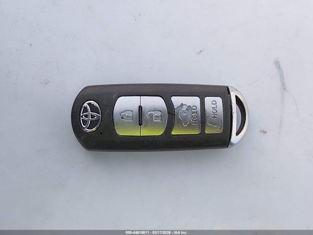 3MYDLBYV3JY312343 Toyota YARIS IA