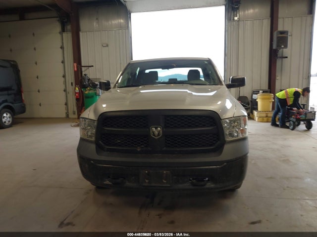 1C6RR7KG5JS294198 RAM 1500 Tradesman 4x4 5&#039;7 Box