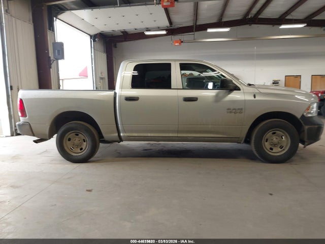 1C6RR7KG5JS294198 RAM 1500 Tradesman 4x4 5&#039;7 Box