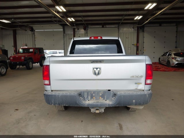 1C6RR7KG5JS294198 RAM 1500 Tradesman 4x4 5&#039;7 Box