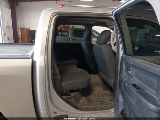 1C6RR7KG5JS294198 RAM 1500 Tradesman 4x4 5&#039;7 Box
