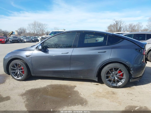 44615630 :رقم المزاد ، 7SAYGDEF0PF662811 vin ، 2023 Tesla Model Y Performance Dual Motor All-wheel Drive مزاد بيع