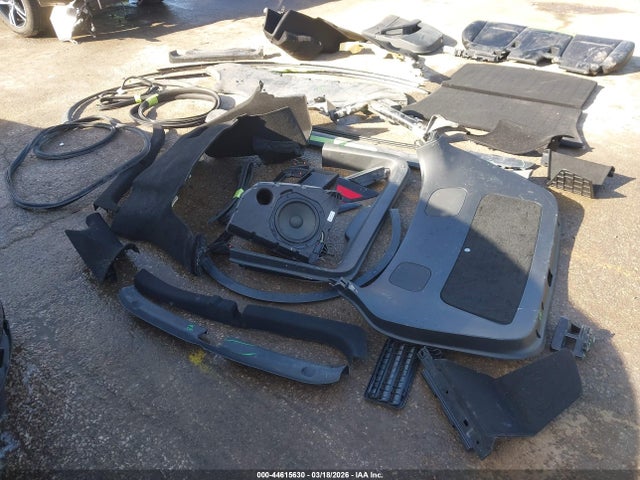 44615630 :رقم المزاد ، 7SAYGDEF0PF662811 vin ، 2023 Tesla Model Y Performance Dual Motor All-wheel Drive مزاد بيع