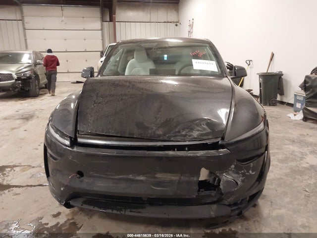 7SAYGDED3TF417610 Tesla Model Y Premium Rear-wheel Drive/standard Rear-wheel Drive