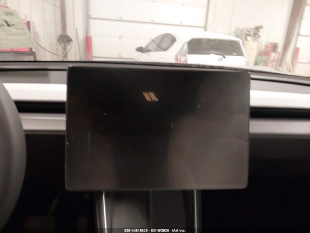 7SAYGDED3TF417610 Tesla Model Y Premium Rear-wheel Drive/standard Rear-wheel Drive