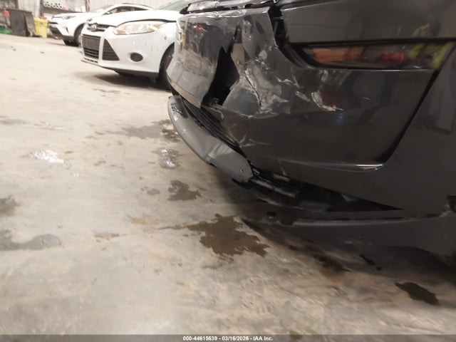 7SAYGDED3TF417610 Tesla Model Y Premium Rear-wheel Drive/standard Rear-wheel Drive