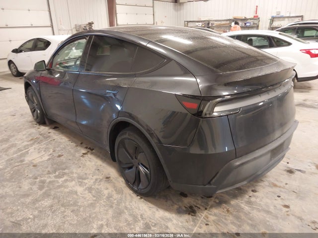 2026 TESLA MODEL Y 7SAYGDED3TF417610 Photo 2