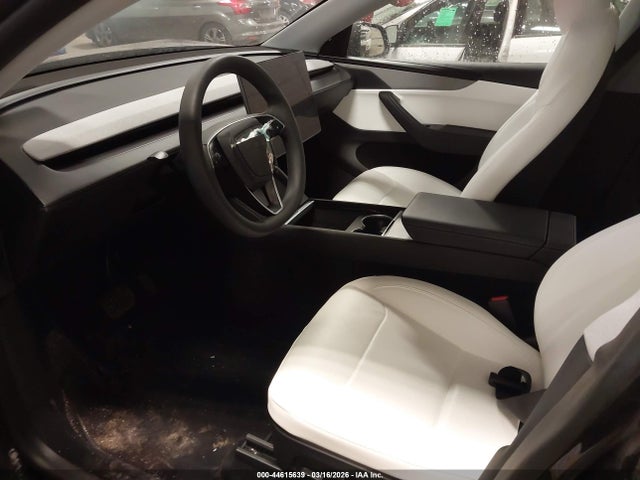 2026 TESLA MODEL Y 7SAYGDED3TF417610 Photo 4