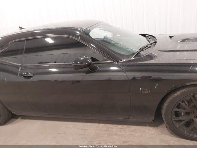44615641 :رقم المزاد ، 2C3CDZFJ7HH633094 vin ، 2017 Dodge Challenger 392 Hemi Scat Pack Shaker مزاد بيع