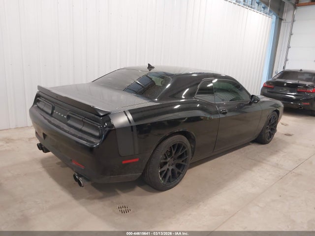 44615641 :رقم المزاد ، 2C3CDZFJ7HH633094 vin ، 2017 Dodge Challenger 392 Hemi Scat Pack Shaker مزاد بيع