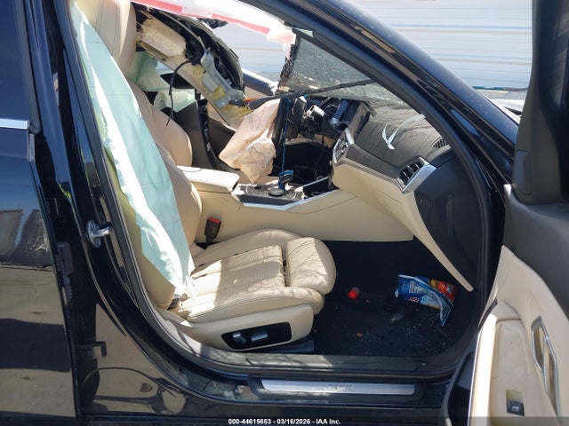 3MW5P7J03N8C51873 BMW 330e