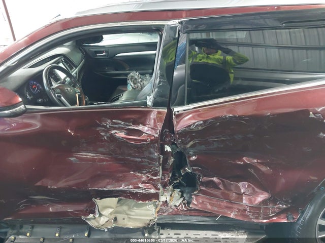 Aukcja sprzedaży 2019 Toyota Highlander Xle, vin: 5TDKZRFH9KS332602, numer aukcji: 44615658