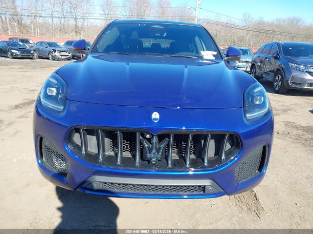 2023 Maserati Grecale Gt მანქანა იყიდება აუქციონზე, vin: ZN682AVA5P7416162, აუქციონის ნომერი: 44615662