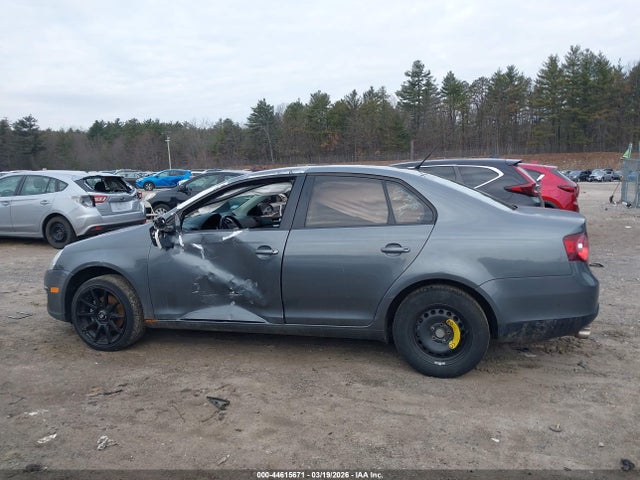 Продаж на аукціоні авто 2010 Volkswagen Jetta Limited Edition, vin: 3VWAX7AJXAM159409, номер лоту: 44615671