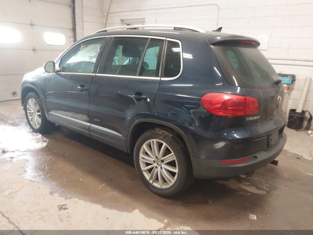 2012 VOLKSWAGEN TIGUAN WVGBV7AXXCW561804 Photo 2