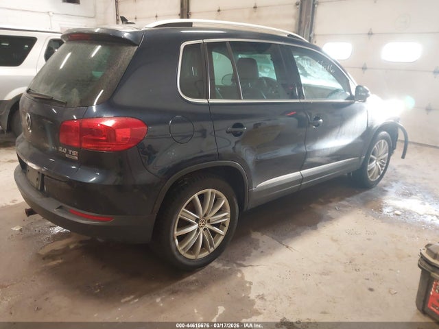 2012 VOLKSWAGEN TIGUAN WVGBV7AXXCW561804 Photo 3