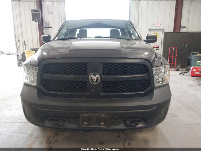 1C6RR7FG9KS629524 RAM 1500 Classic Tradesman 4x4 6&#039;4 Box