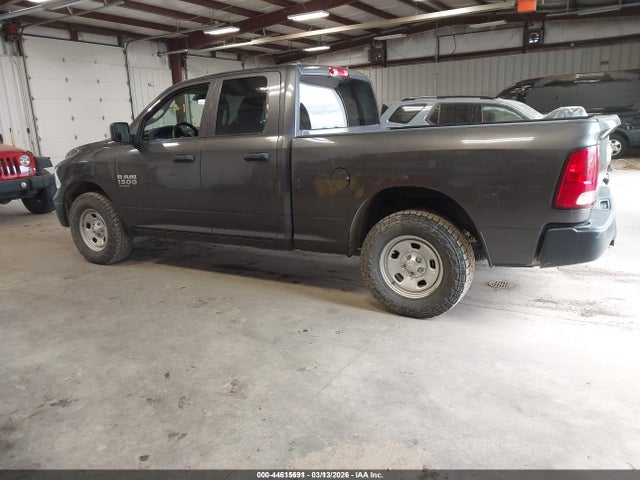 1C6RR7FG9KS629524 RAM 1500 Classic Tradesman 4x4 6&#039;4 Box