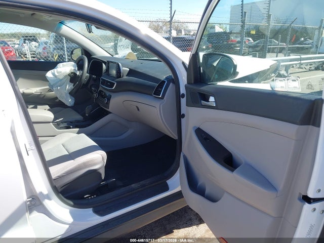 44615717 :رقم المزاد ، KM8J23A46KU916769 vin ، 2019 Hyundai Tucson Se مزاد بيع