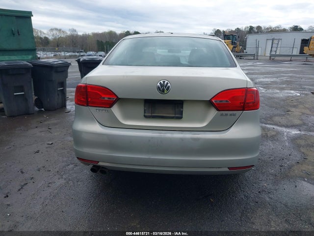 Продаж на аукціоні авто 2011 Volkswagen Jetta 2.5l Se, vin: 3VWDX7AJ7BM324685, номер лоту: 44615721