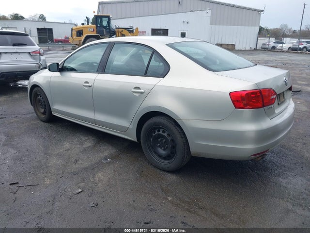 Продаж на аукціоні авто 2011 Volkswagen Jetta 2.5l Se, vin: 3VWDX7AJ7BM324685, номер лоту: 44615721