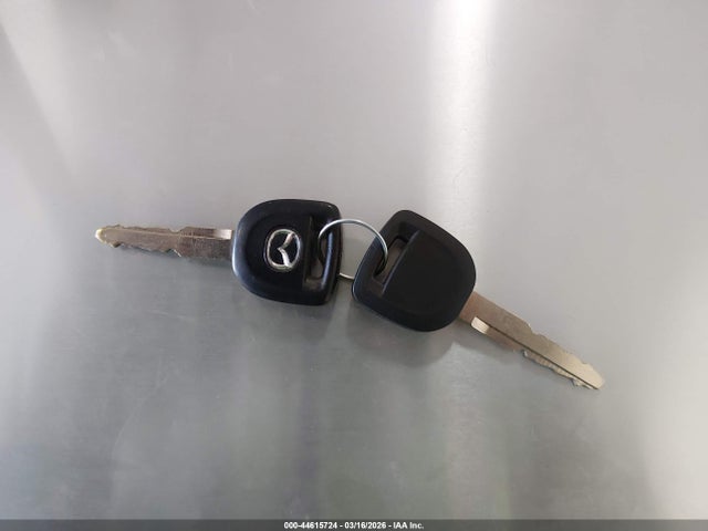 44615724 :رقم المزاد ، JM1BK12F181180881 vin ، 2008 Mazda Mazda3 I Sport مزاد بيع