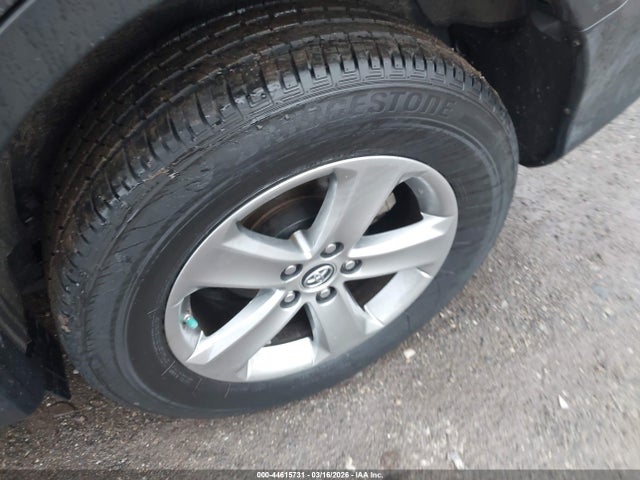 2T3WFREV6FW135196 Toyota Rav4 Xle