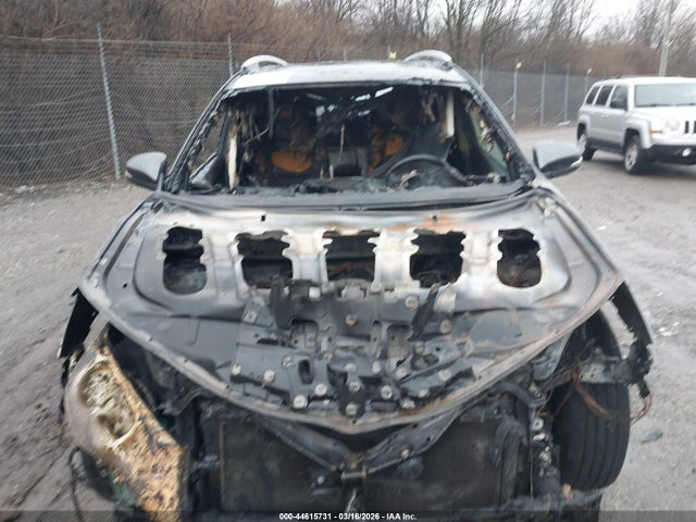2T3WFREV6FW135196 Toyota Rav4 Xle