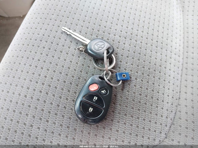 Продажа на аукционе авто 2006 Toyota Sienna Le, vin: 5TDZA23C96S475478, номер лота: 44615733