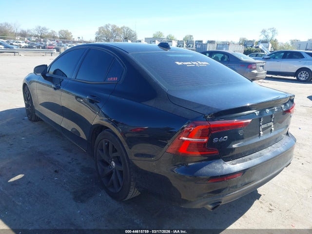 2020 VOLVO S60 7JR102FK5LG039141 Photo 2