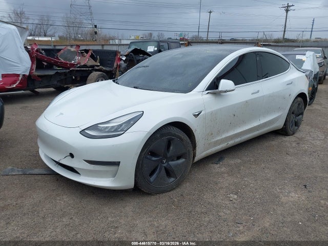 44615770 :رقم المزاد ، 5YJ3E1EB9LF665676 vin ، 2020 Tesla Model 3 Long Range Dual Motor All-wheel Drive مزاد بيع