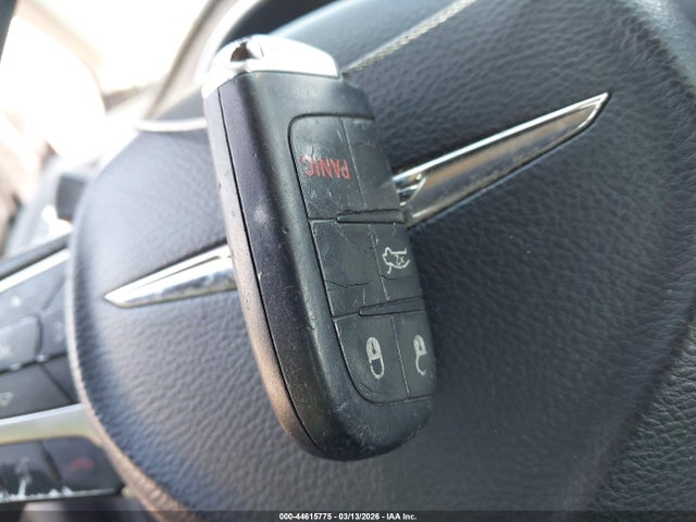 2015 CHRYSLER 200 1C3CCCAB4FN636992 Photo 10