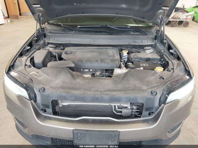 Jeep Cherokee Latitude 4x4 2019 1C4PJMCB4KD406746 Image 10