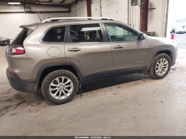 Jeep Cherokee Latitude 4x4 2019 1C4PJMCB4KD406746 Image 4