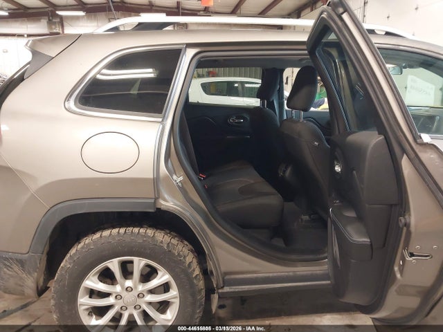 Jeep Cherokee Latitude 4x4 2019 1C4PJMCB4KD406746 Image 8