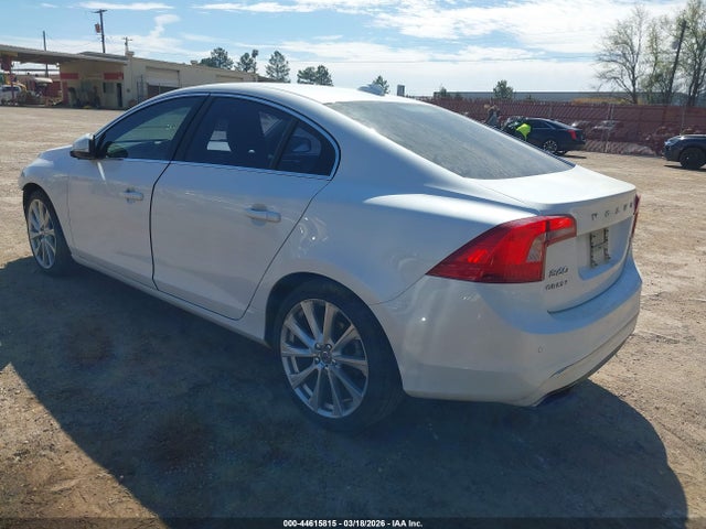 44615815 :رقم المزاد ، LYV402TK4JB156590 vin ، 2018 Volvo S60 Inscription T5 مزاد بيع