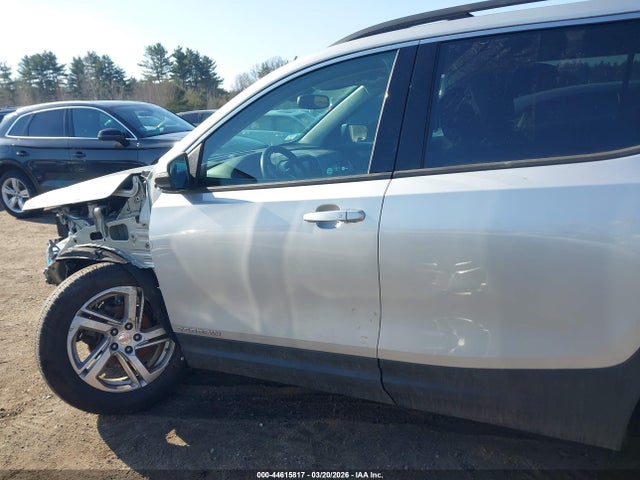 3GKALTEV1JL302052 GMC Terrain Sle