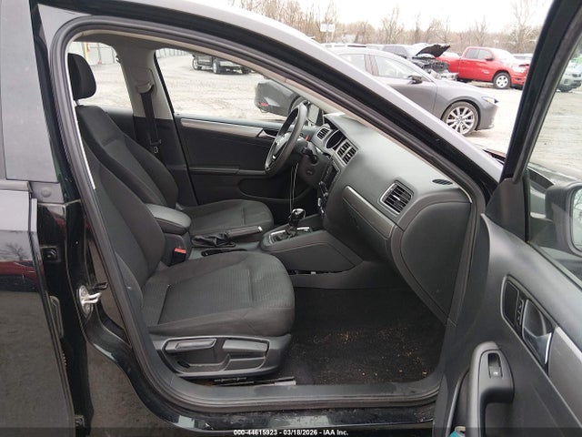 44615923 :رقم المزاد ، 3VWD67AJ6GM226547 vin ، 2016 Volkswagen Jetta 1.4t Se مزاد بيع