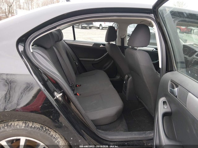 44615923 :رقم المزاد ، 3VWD67AJ6GM226547 vin ، 2016 Volkswagen Jetta 1.4t Se مزاد بيع