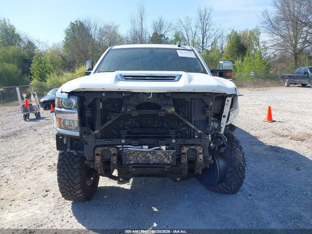 1GC1KWEY4JF134282 Chevrolet Silverado 2500hd Ltz