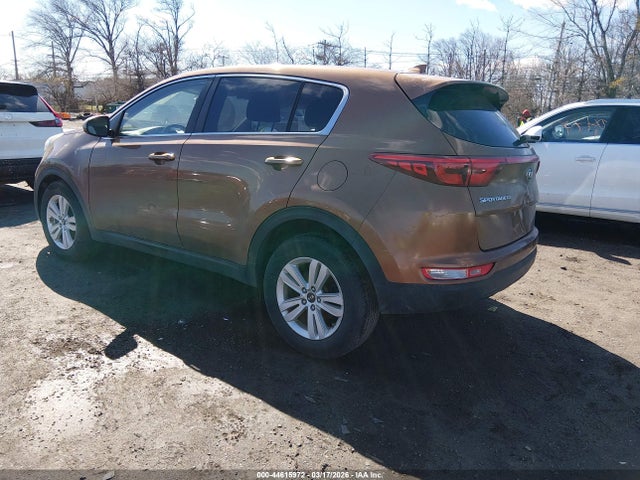 2018 KIA SPORTAGE KNDPM3AC7J7447494 Photo 2