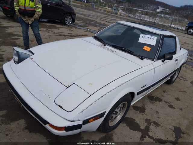 44615974 :رقم المزاد ، JM1FB3318C0653464 vin ، 1982 Mazda Rx7 مزاد بيع