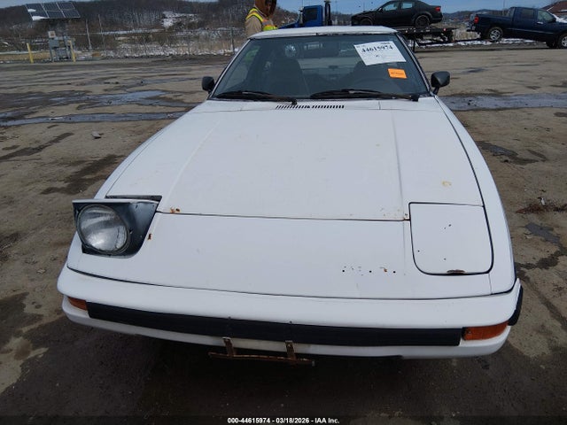 44615974 :رقم المزاد ، JM1FB3318C0653464 vin ، 1982 Mazda Rx7 مزاد بيع