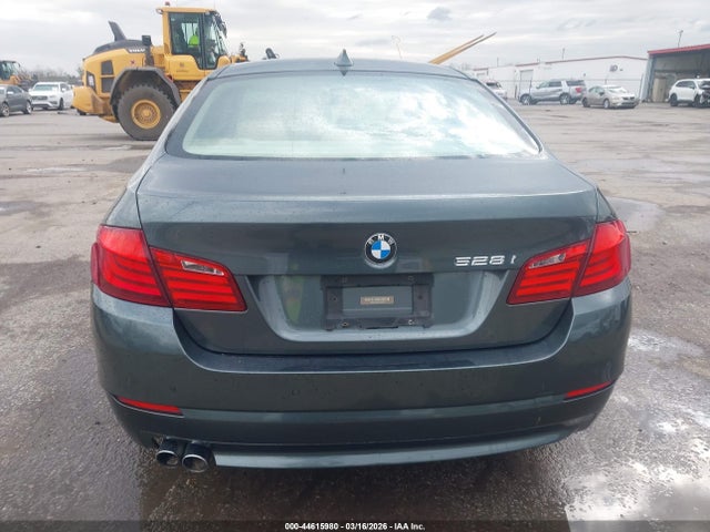 Продаж на аукціоні авто 2012 Bmw 528i, vin: WBAXG5C58CDX06206, номер лоту: 44615980
