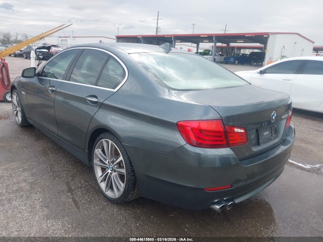 2012 BMW 528I WBAXG5C58CDX06206 Photo 2