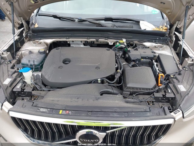 2023 VOLVO XC40 YV4L12UE5P2952032 Photo 9